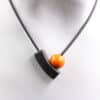 Collier Atome pvc en céramique pour femme couleur cerise
