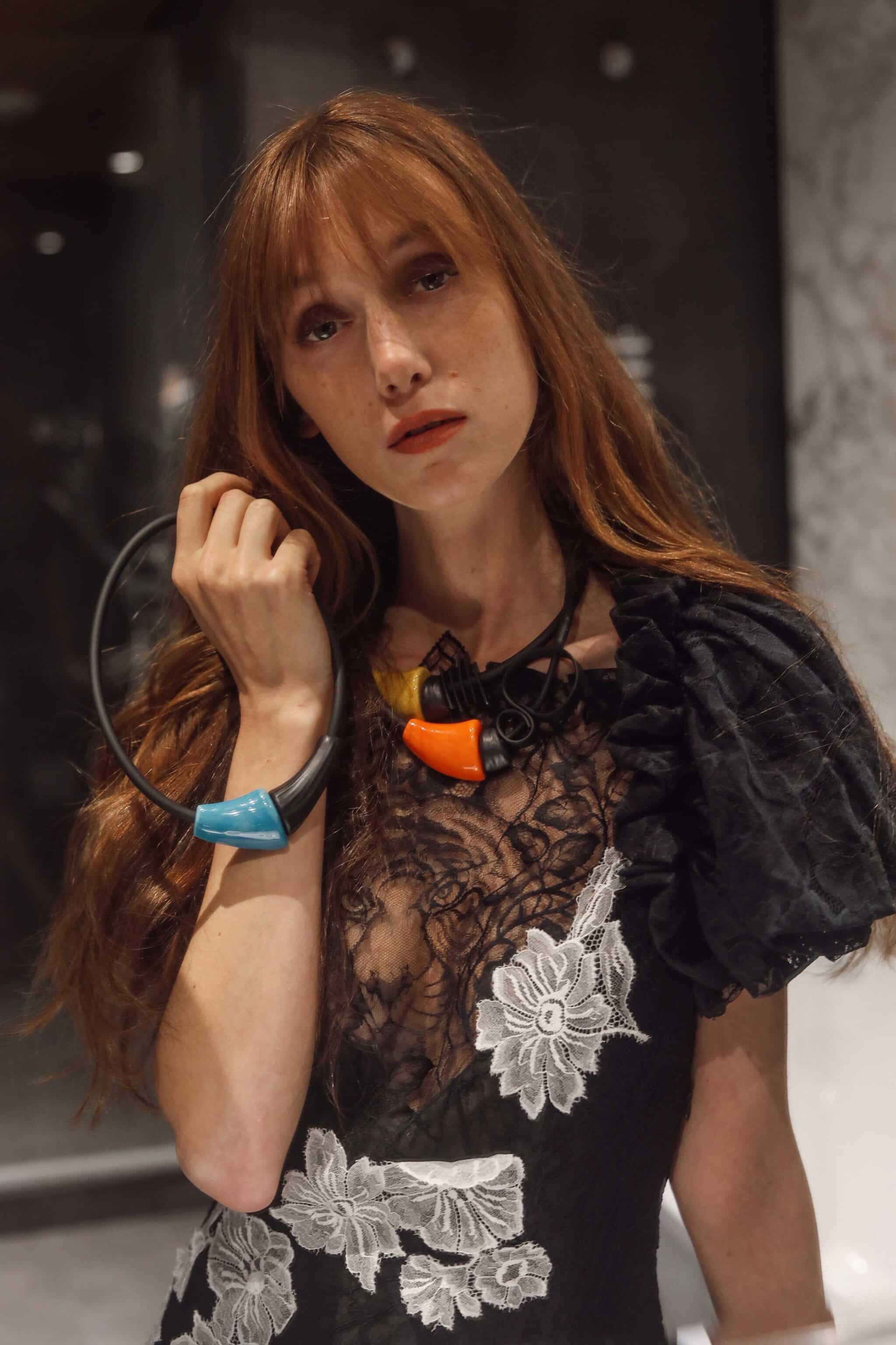 COLLIER TRIBAL en céramique